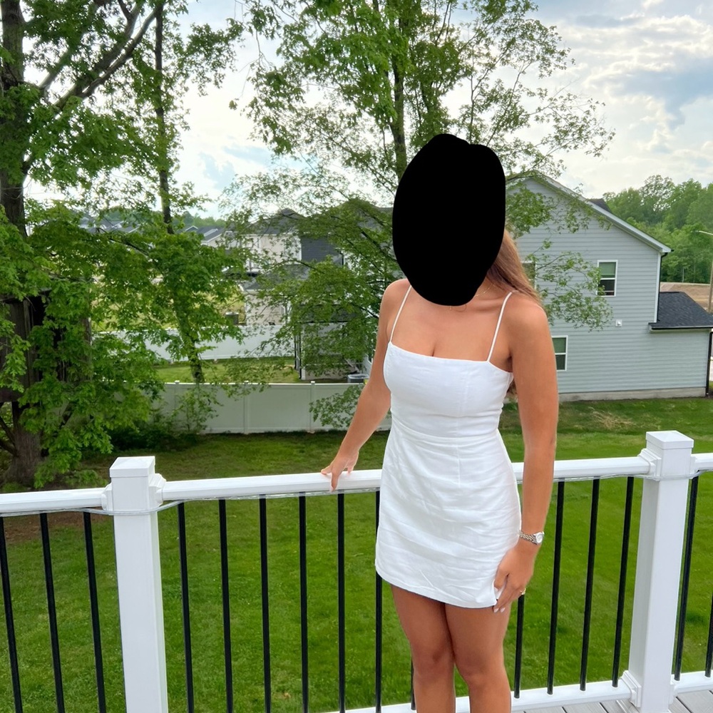Billy J white dress